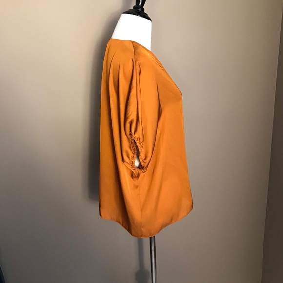 En Thread Golden Oak Notched Blouse .Size XS - Picture 7 of 8